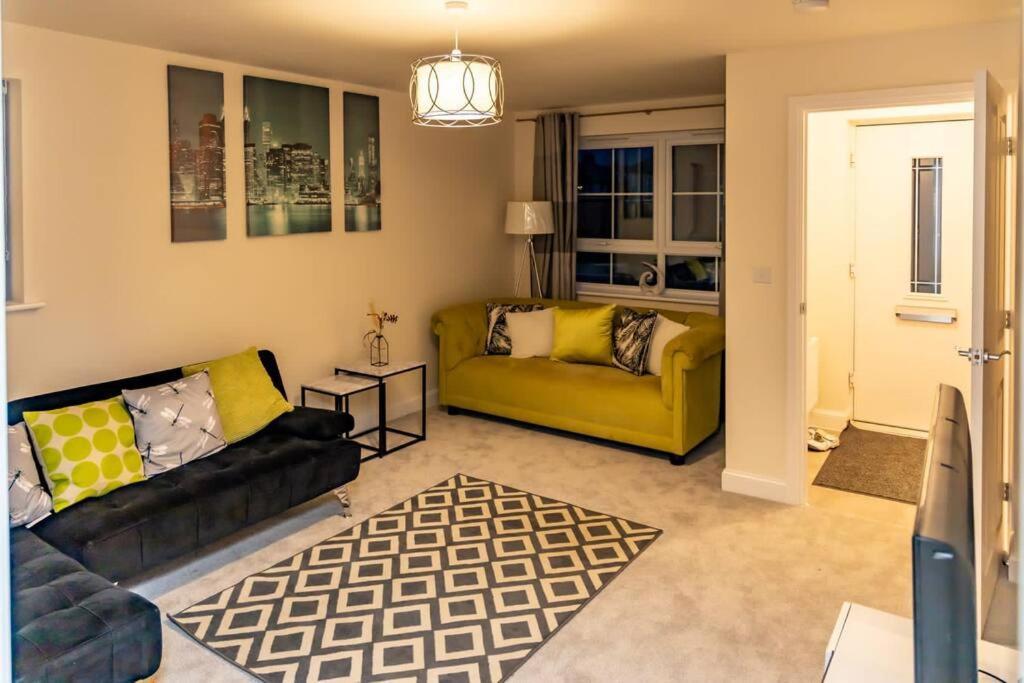 Cozy 3 Bed Sasha House In Beeston Nottingham Villa Buitenkant foto