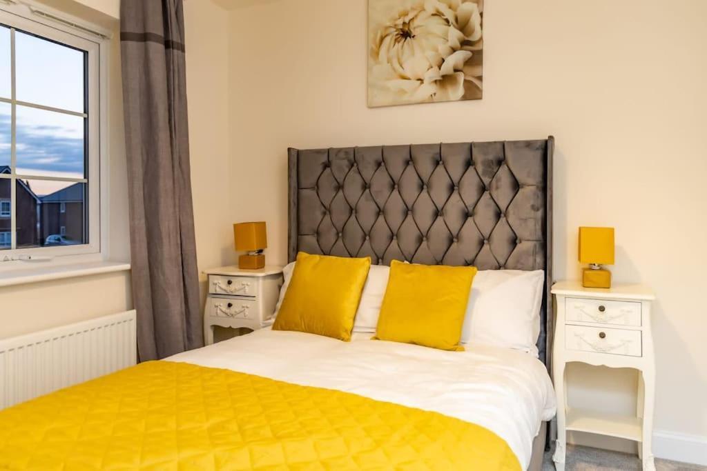 Cozy 3 Bed Sasha House In Beeston Nottingham Villa Buitenkant foto