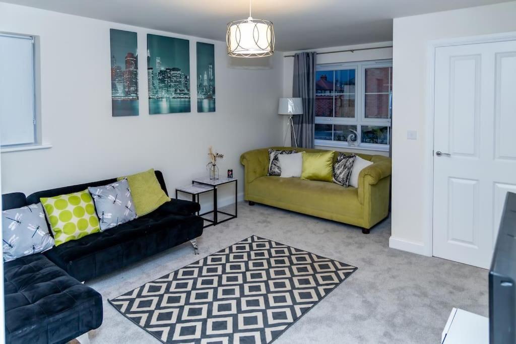 Cozy 3 Bed Sasha House In Beeston Nottingham Villa Buitenkant foto