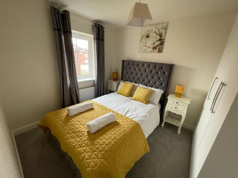 Cozy 3 Bed Sasha House In Beeston Nottingham Villa Buitenkant foto